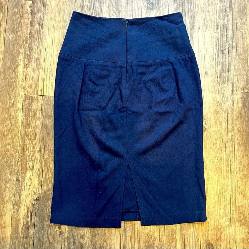Venus Women’s Navy Blue Back Slit Pencil Skirt And Back Zipper Size 4